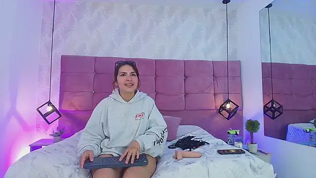 CelesteNeirafg webcam