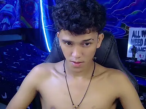 hugekenbigcock webcam