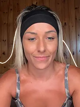 petrouchkaaa_ avatar