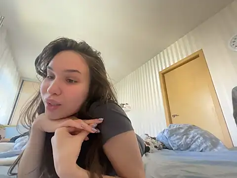 Roxie_Mils webcam