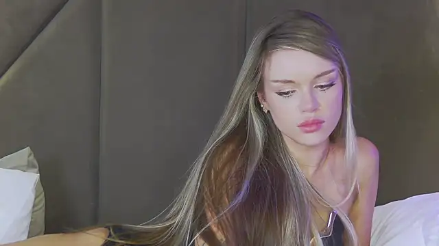 MarilynNova webcam