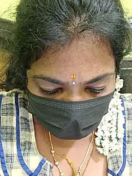Tamil_Mithra webcam