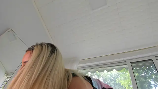 Ella_Vee webcam