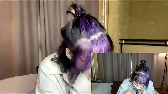 KellePourier webcam