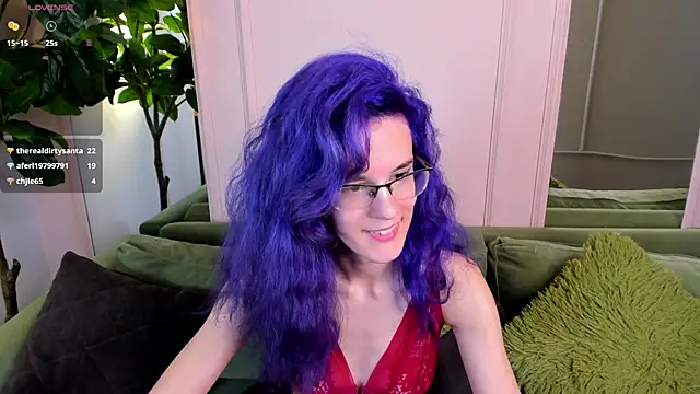 AuraLaunni live cam on StripChat