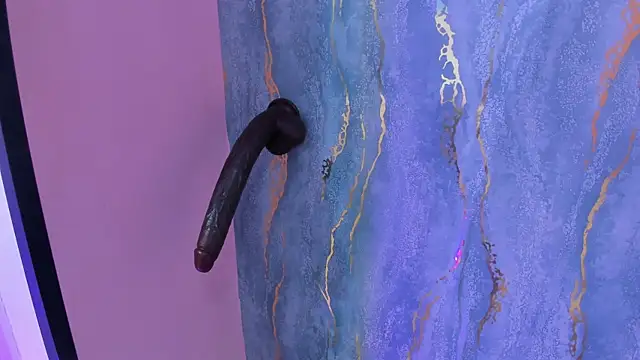 lia_sucker webcam