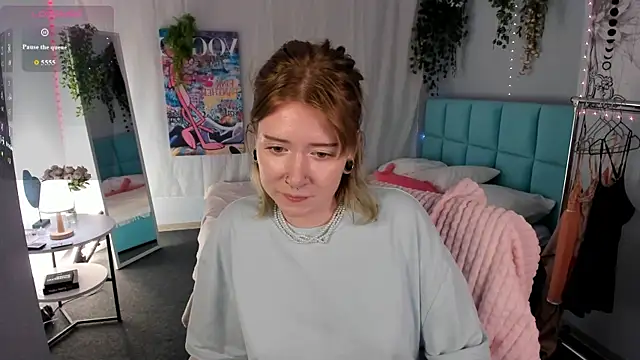 Elira_Vane webcam