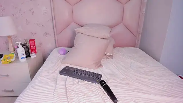 Nasly_Moore webcam