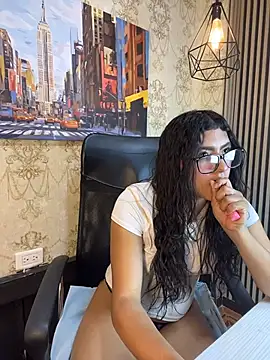 Holly_Watson_ webcam