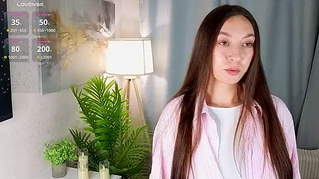 JinnyMenzella webcam