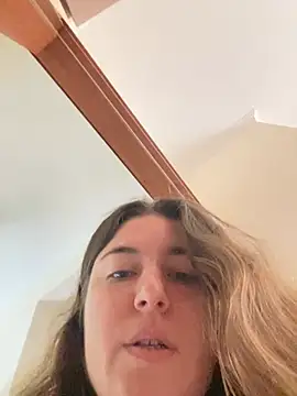 kate_nicepops332221 webcam