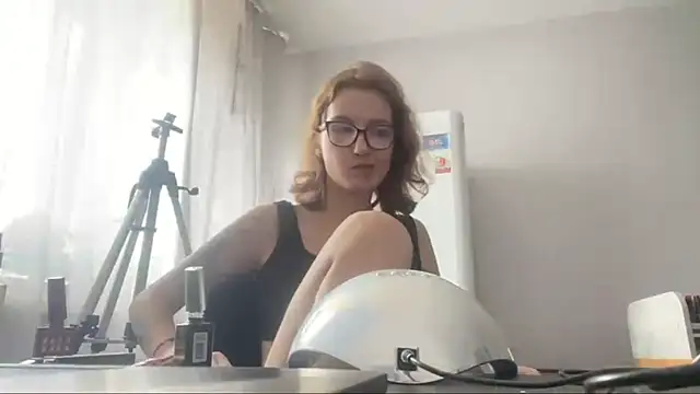 Skin_Girl Live Web Cam Show