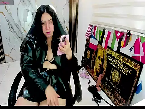 queen_findom1 live cam on StripChat