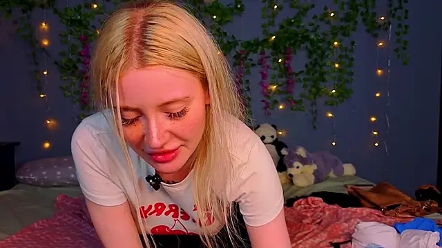 Lillie_Berry webcam