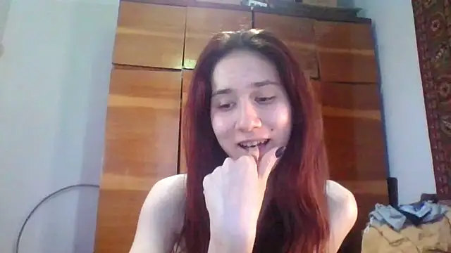 NickiKisinger webcam