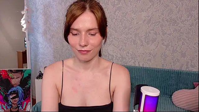 CleoBloom_ webcam