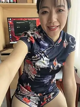 fafade2588 (F milf) - 比基尼跳舞