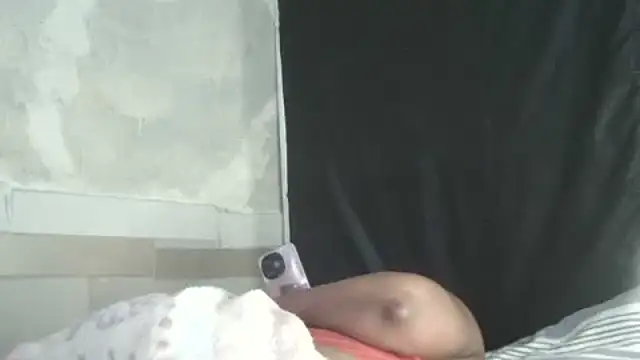 NaughtyBuhle webcam