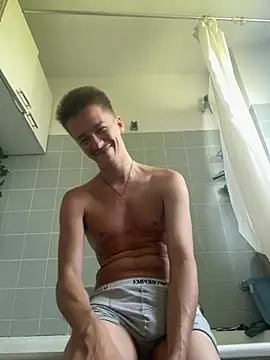 Toyjungee's live cam