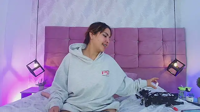 CelesteNeirafg webcam