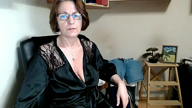 katemodel webcam
