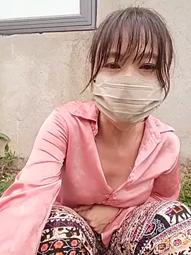 Linda-yiyi webcam