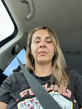 HornyNalia webcam
