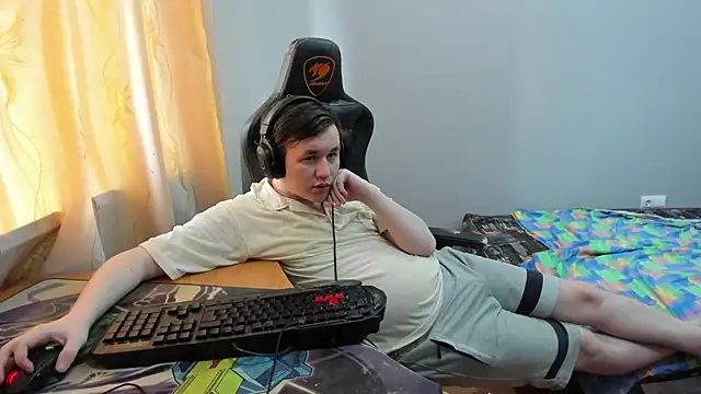 iliaskrislove live cam on StripChat