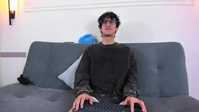 Cum_hunters