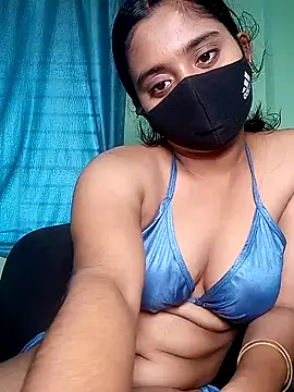shrutee12 webcam