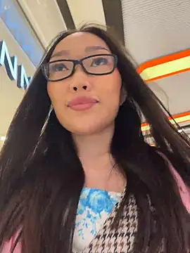 trytomakememoam webcam