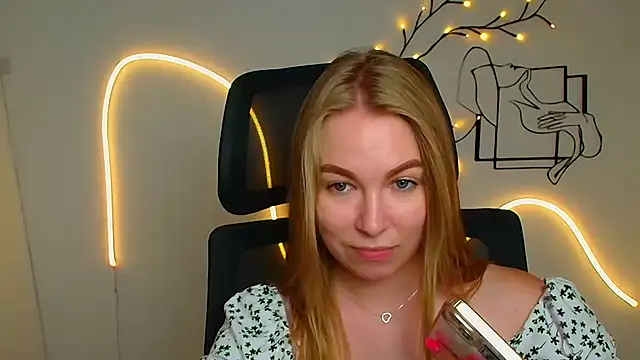 Dana_flowers webcam