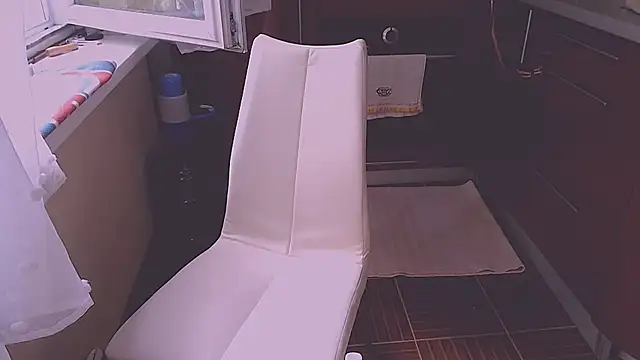 SoftLia live cam on StripChat