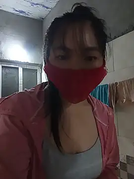 Hiha-nn live cam on StripChat