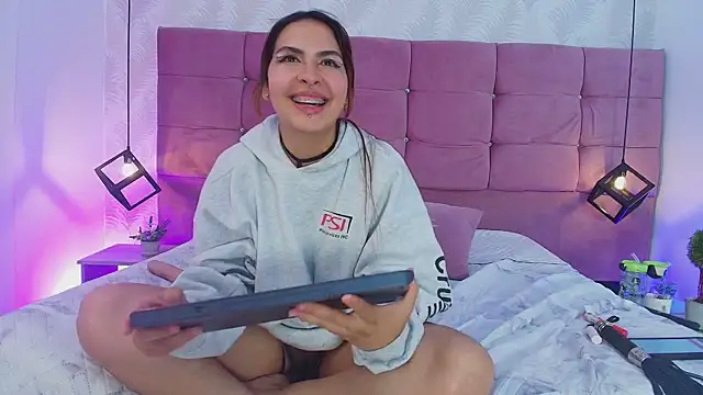 CelesteNeirafg webcam