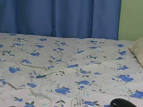 sexxybutty24 webcam