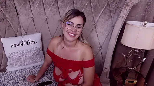 bustygizelle (F milf) - naked show play my pussy