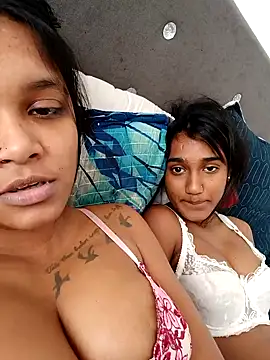 Indianqueen03 webcam