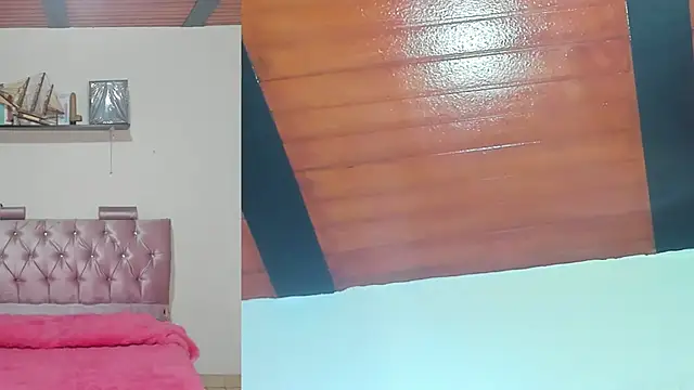 sharlotte_funny live cam on StripChat
