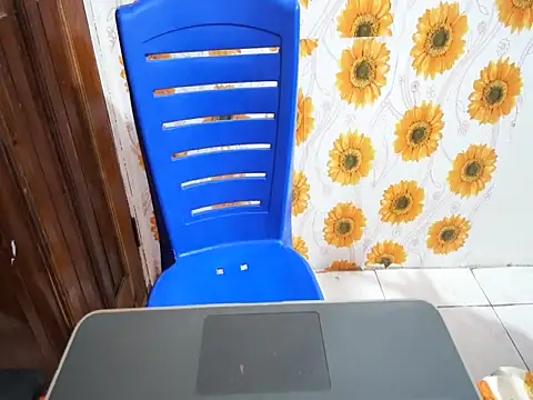 PrettyClaudia webcam