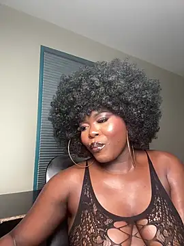 WomanNextdoor1 live cam on StripChat