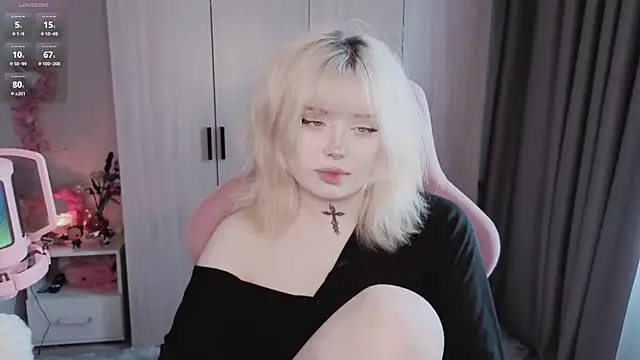 yumi_charm live cam on StripChat