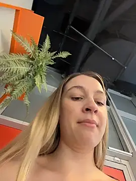 SashaCatt Live Web Cam Show