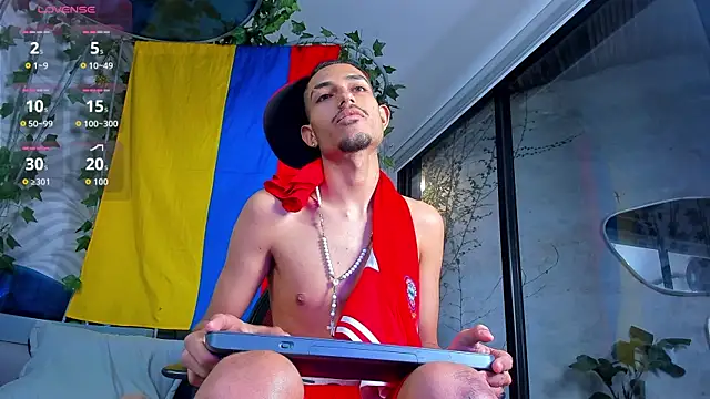 ItsZairen webcam