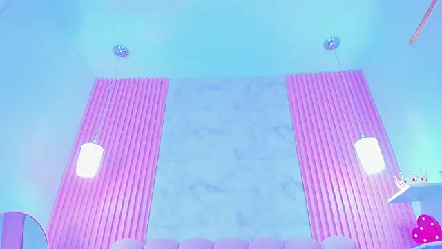 ArianaRougee webcam