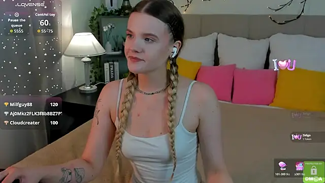 Emma_peach webcam