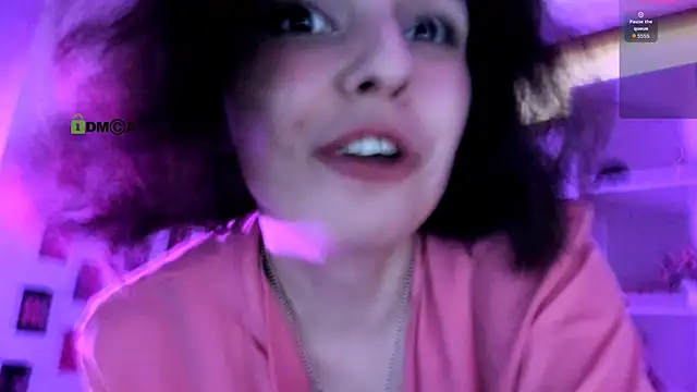 mia_mooon_ webcam