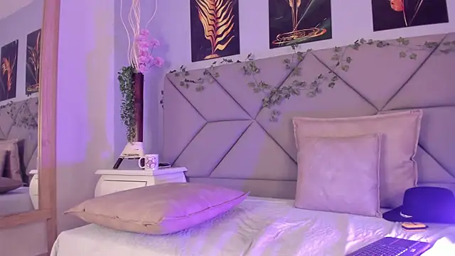 Elliot_Walker Live Web Cam Show