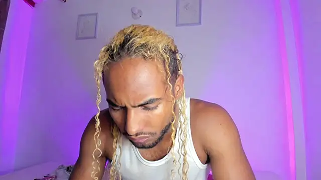 salvatore_amator webcam