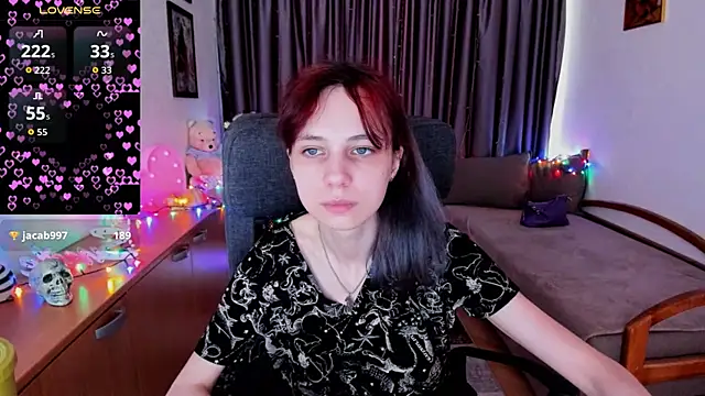 MiniLysii live cam on StripChat